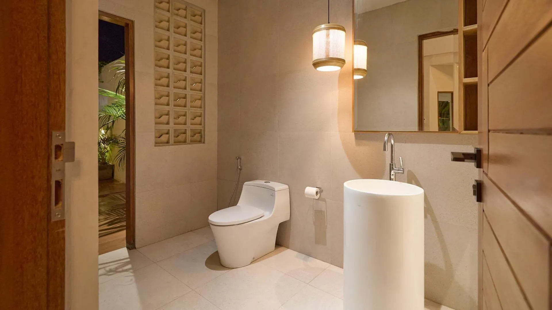 Fale Seminyak - Brand New Modern Luxury 5Br Villa In Seminyak With Private Pool, Gym & Massage Room