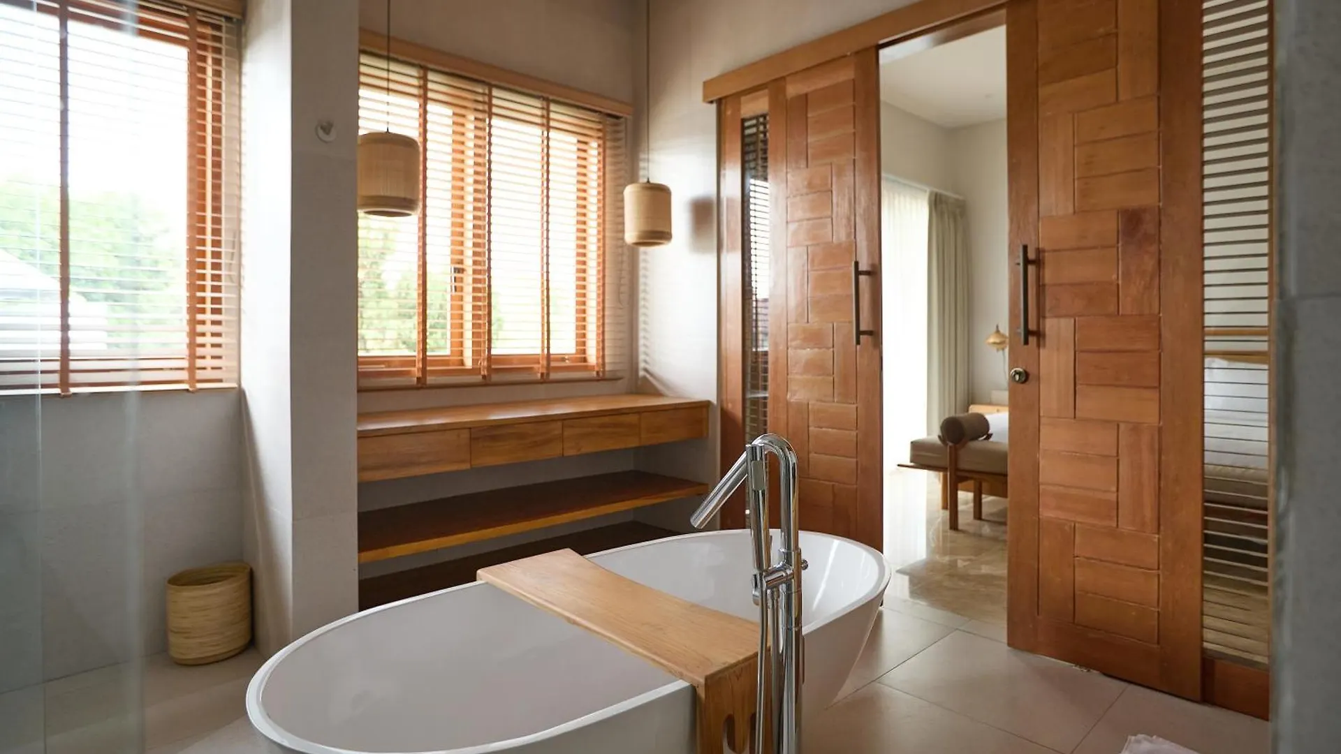 Fale Seminyak - Brand New Modern Luxury 5Br Villa In Seminyak With Private Pool, Gym & Massage Room