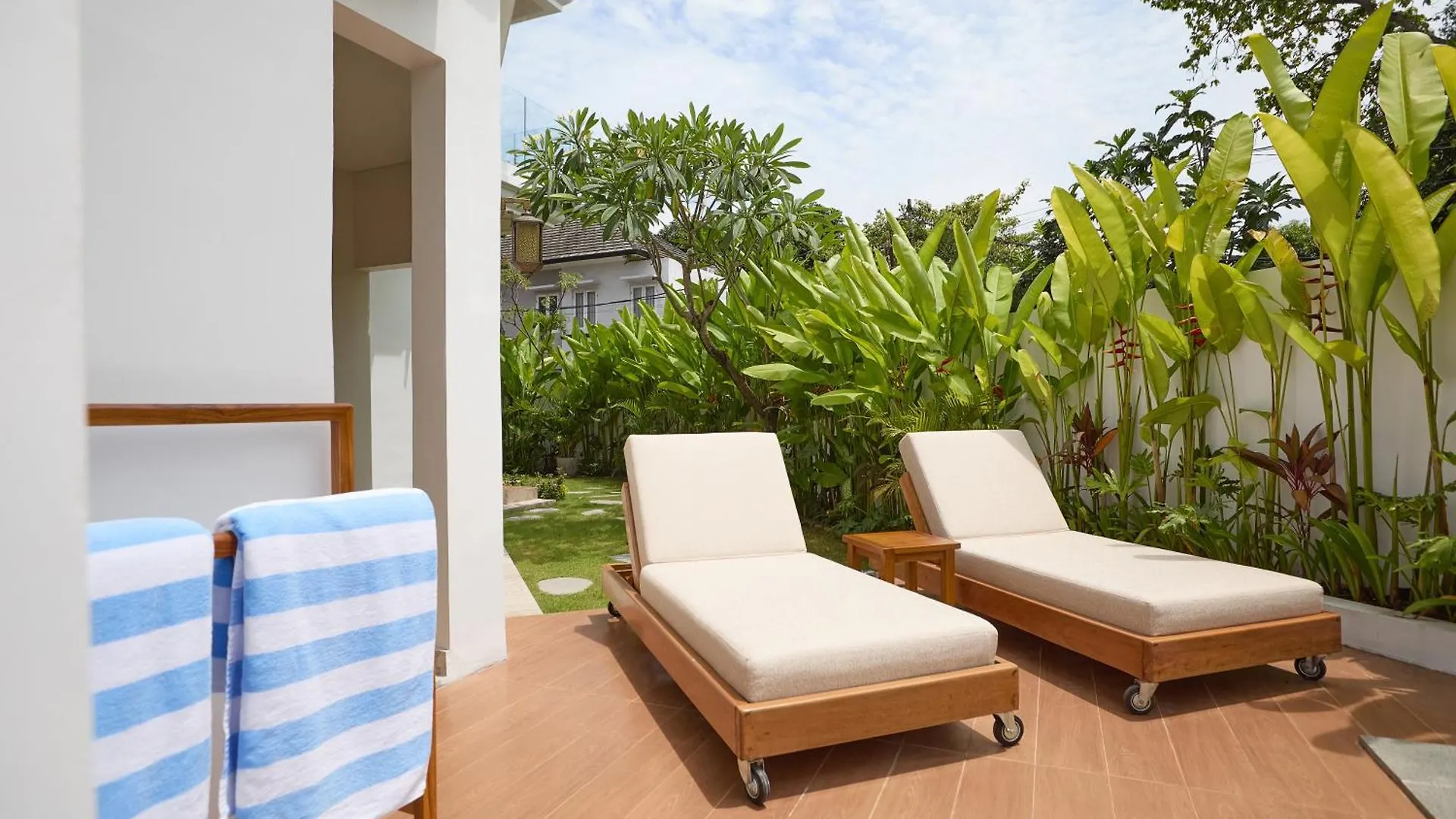 Fale Seminyak - Brand New Modern Luxury 5Br Villa In Seminyak With Private Pool, Gym & Massage Room 0*, Seminyak (Bali) Indonesia