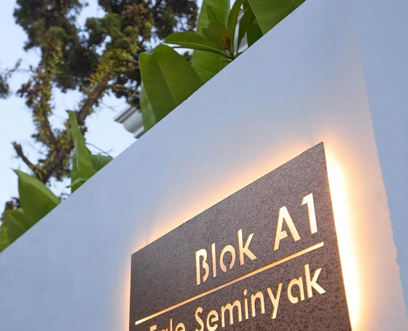 Fale Seminyak - Brand New Modern Luxury 5Br Villa In Seminyak With Private Pool, Gym & Massage Room